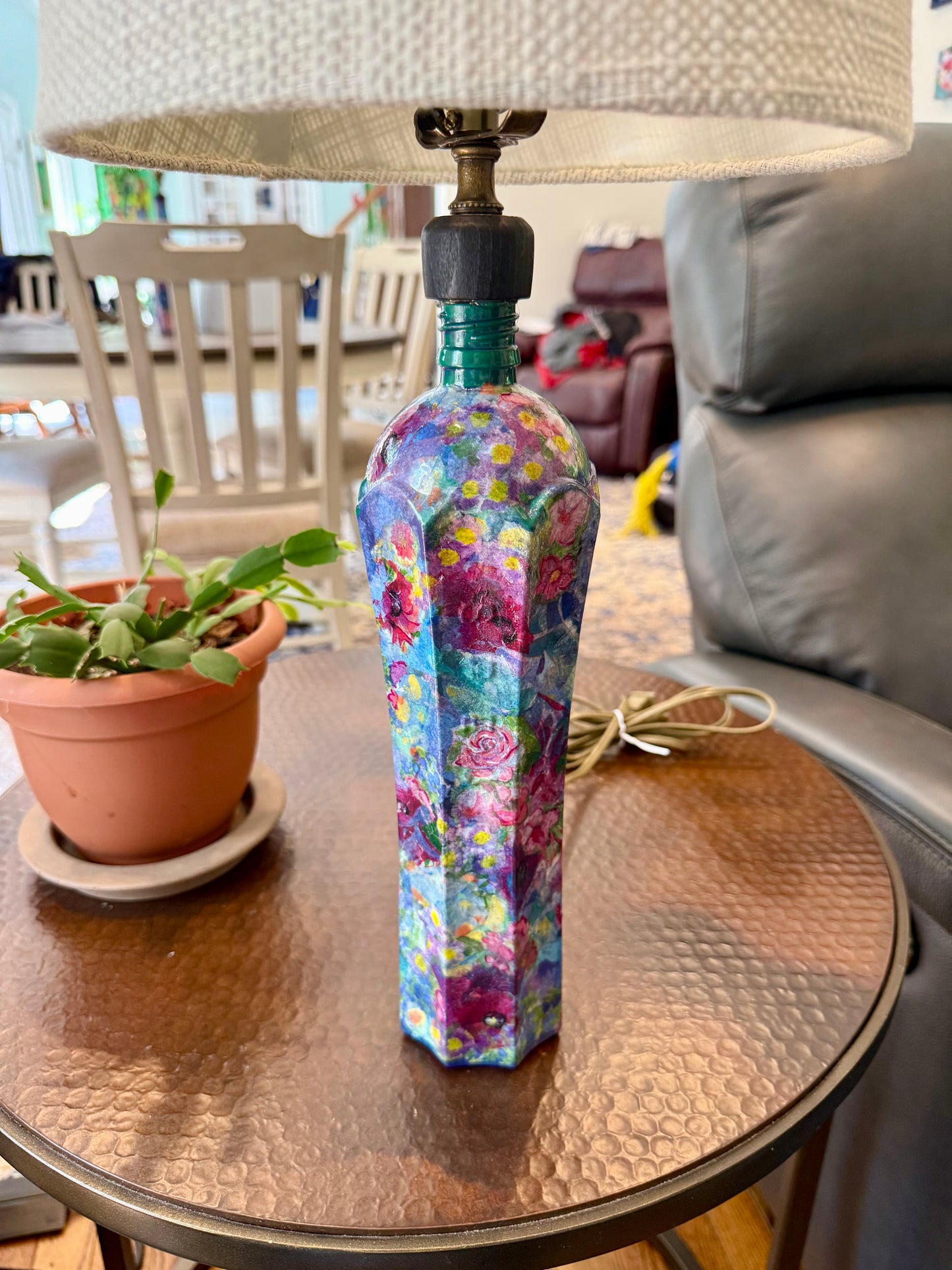 Colorful liquor bottle table lamp